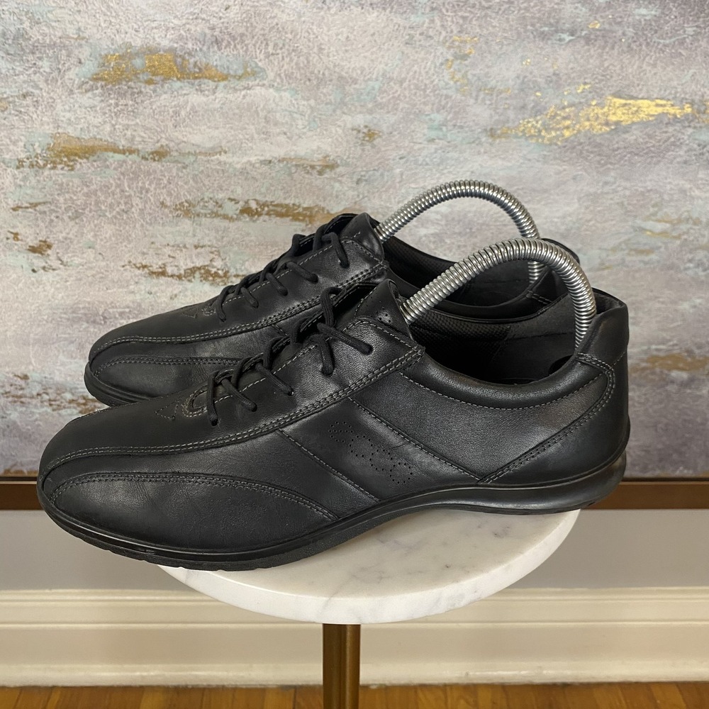 ECCO Shoes Womens Size 8.5 EU 39 Black Leather Lace Up Walking Comfort Sneakers